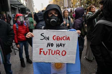 La ciencia argentina, a un paso de un noqueo irremontable