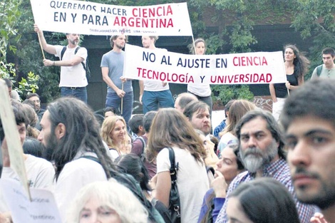 false (Fuente: Archivo)