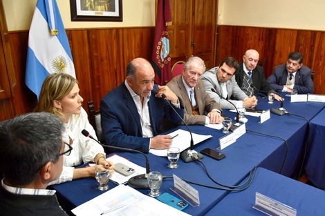 Dib Ashur informó al Senado sobre el crédito para obras de infraestructura en el Corredor Bioceánico 