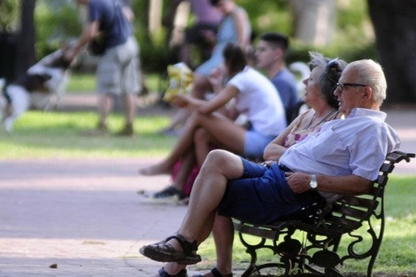 En la Argentina hay menos nacimientos y más longevidad