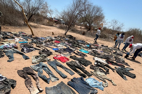 Madres buscadoras hallaron fosas con restos humanos y más de 200 prendas