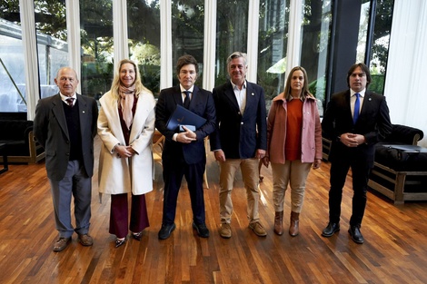 La foto de la última reunión entre Milei y las patronales en La Rural.  (Fuente: NA)