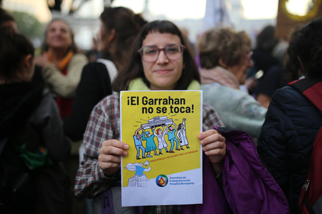 Cada año, en el hospital, se realizan 610 mil consultas y 12 mil cirugías. El gobierno lo quiere destruir pero no va a lograrlo. (Fuente: Jose Nico)