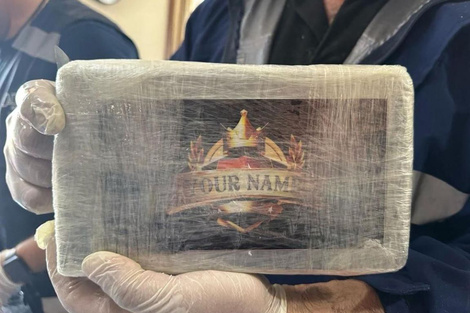 El capitán del buque amarrado en San Lorenzo detectó "paquetes sospechosos" en abril. 