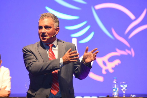 "Aquel que cuestione a los candidatos del Presidente está cuestionando directamente al Presidente"