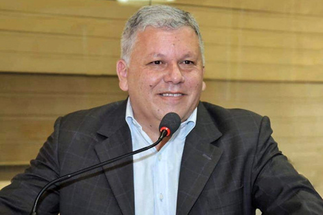"Los vecinos quieren todo gratis", sostuvo el intendente de Arroyito, Gustavo Benedetti
