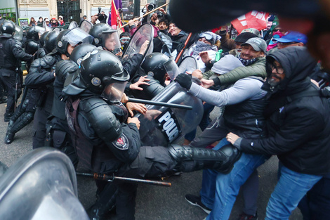 El tridente que arrasa con los uniformados