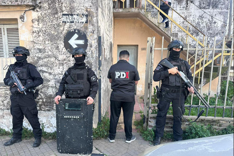 Uno de los tantos allanamientos ordenados en el barrio. (Fuente: Prensa Gobernación Santa Fe)