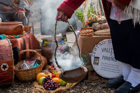 Día de la Pachamama, 1 de agosto: por qué se toma caña con ruda
