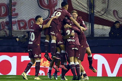 Lanús, con dos golazos, sigue adelante en la Copa Argentina