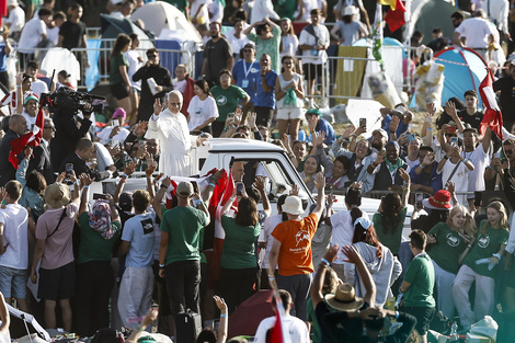 León XIV cerró el Jubileo de la Juventud ante un millón de personas