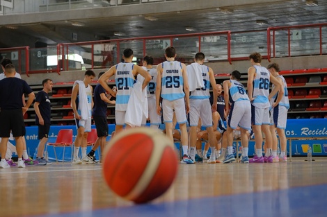 Con los jóvenes, Argentina sigue sus ensayos ante Costa de Marfil