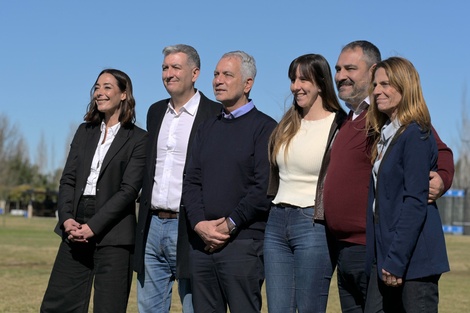 Alak encabezó el primer encuentro de candidatos en La Plata