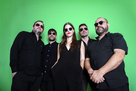 Giorgia Pasero, Luciano Duri, Bruno Ferrúa, Rodrigo “Piki” Hernández y Gabriel Coronel son Banda Verde. (Fuente: Ana Isla)