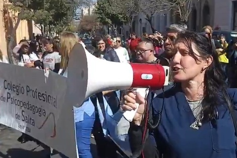 Discapacidad: cuestionan a una diputada libertaria por quitarles su apoyo