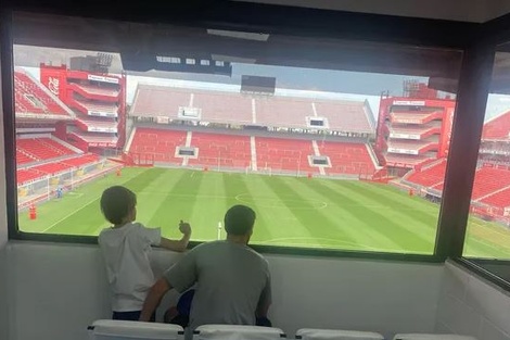 El fútbol argentino se adapta para abrazar a hinchas con discapacidad en las canchas