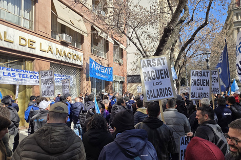 Paro y movilización de trabajadores de Arsat
