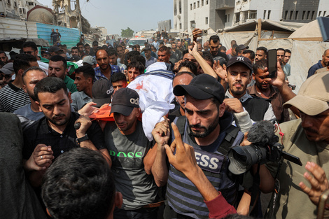 Gaza se despidió de los seis periodistas asesinados por un dron israelí