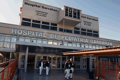 El Hospital Garrahan operó con éxito a dos gemelas unidas por el abdómen