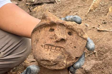Encuentran dos cabezas clavas de los "guerreros de las nubes" del Antiguo Perú