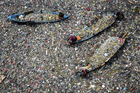 Habrá más mares de plásticos en los océanos