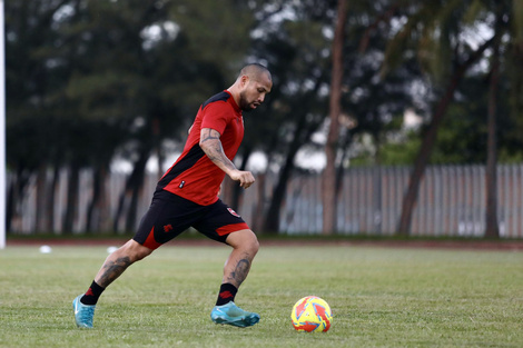 Iñiguez es mediocampista.