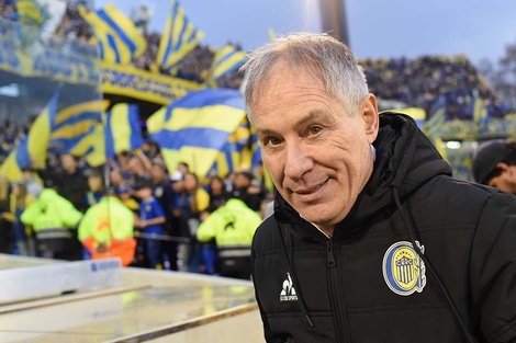 Ariel Holan prepara sorpresas para la alineación en el clásico con Newell's. 