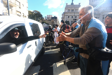La emoción de las familias por el rechazo al veto de Milei en Diputados