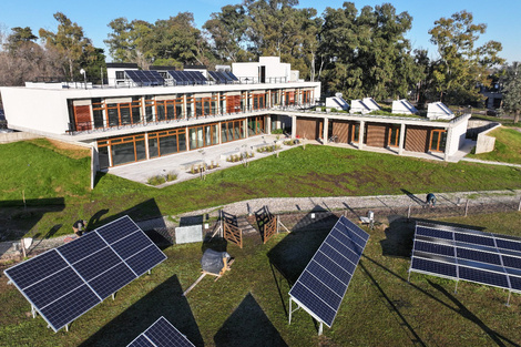 Un edificio para explorar energías renovables