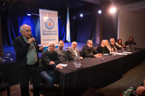 Del panel participaron diversos referentes políticos, sociales y culturales. (Fuente: Gentileza)