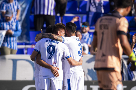 Torneo Clausura: Vélez obtuvo tres puntos valiosos en Mendoza