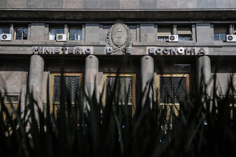 Se ofrecieron bonos a tasa fija, dollar linked y ajustados por inflación. (Fuente: Guadalupe Lombardo)