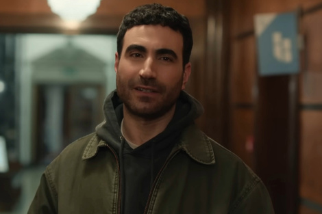 Así es "All of You", la nueva película romántica de Brett Goldstein en Apple TV+