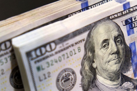 El BCRA busca restringir la compra de dólares por parte de los bancos.