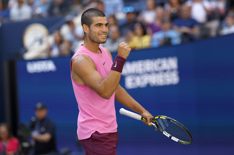 Carlos Alcaraz avanzó a cuartos en el US Open (Fuente: EFE)