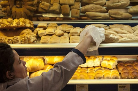 Las panaderías no logran despegarse de la crisis nacional.