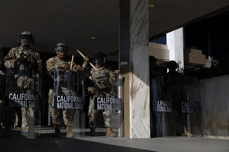 EE.UU.: declaran ilegal el despliegue de la Guardia Nacional en Los Ángeles