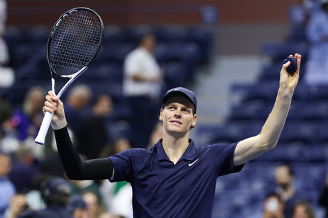 Sinner avanzó sin despeinarse a la semifinal del US Open