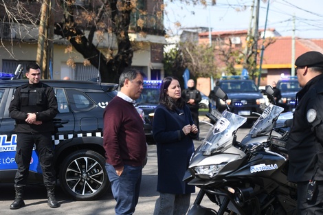 Vicente López incorporó una nueva flota de motos y camionetas blindadas para la patrulla municipal 