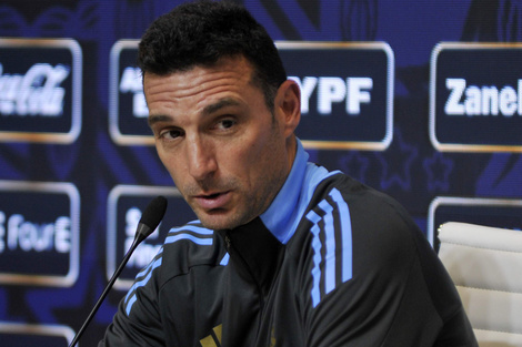 Scaloni habló en predio de Ezeiza antes de viajar (Fuente: Julio Mancini)