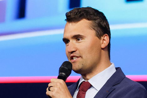 Kirk estaba casado y tenía dos hijos