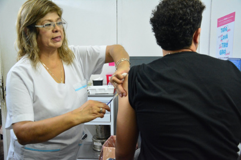 Empieza la campaña de vacunación contra el dengue en la provincia de Buenos Aires