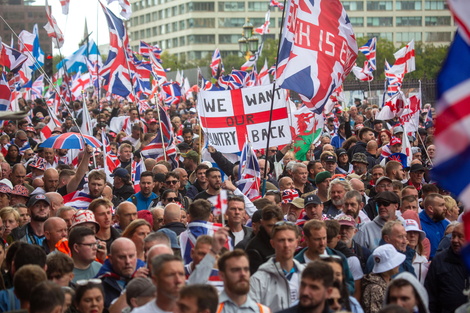 Londres: Masiva marcha de extrema derecha contra la inmigración