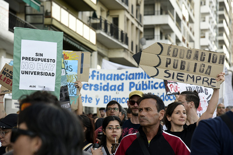 Marcha universitaria al Congreso contra el veto de Javier Milei