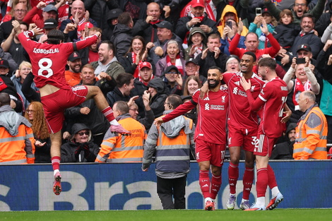Premier League: Liverpool ganó el clásico y sigue con puntaje ideal