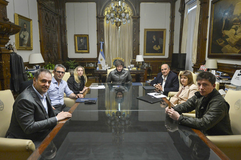 La mesa ampliada de Javier Milei.