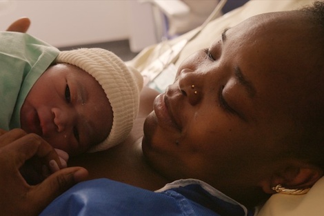 "<em class="highlight">Nuestro</em> cuerpo" de Claire Simon