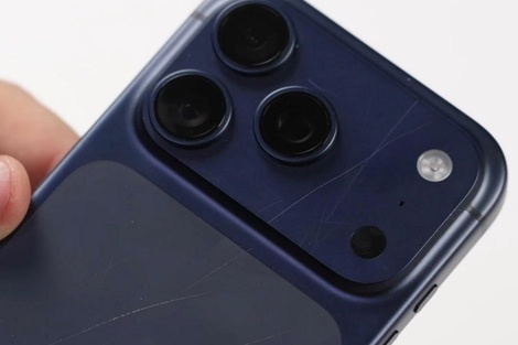 La nueva decepción de Apple: sus nuevos iPhone 17 se rayan con mucha facilidad