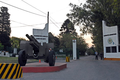La entrada a la Unidad 34 de Campo de Mayo.