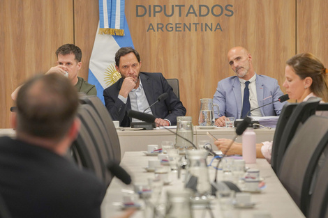 Continúan los faltazos de funcionarios a la Comisión $Libra